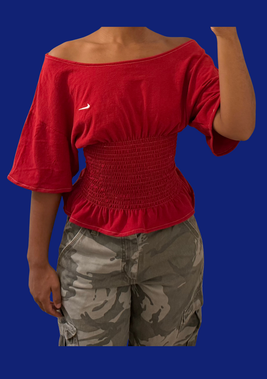 Top cintré rouge Nike upcyclé